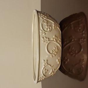 California pantry ceramic oval bowl